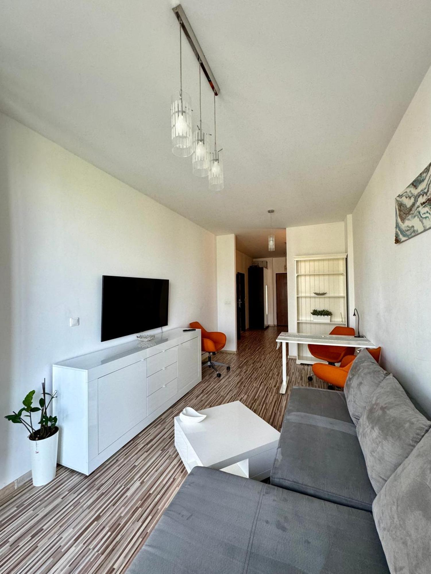 Two Rooms Apartment Triton Park Βαρσοβία Εξωτερικό φωτογραφία