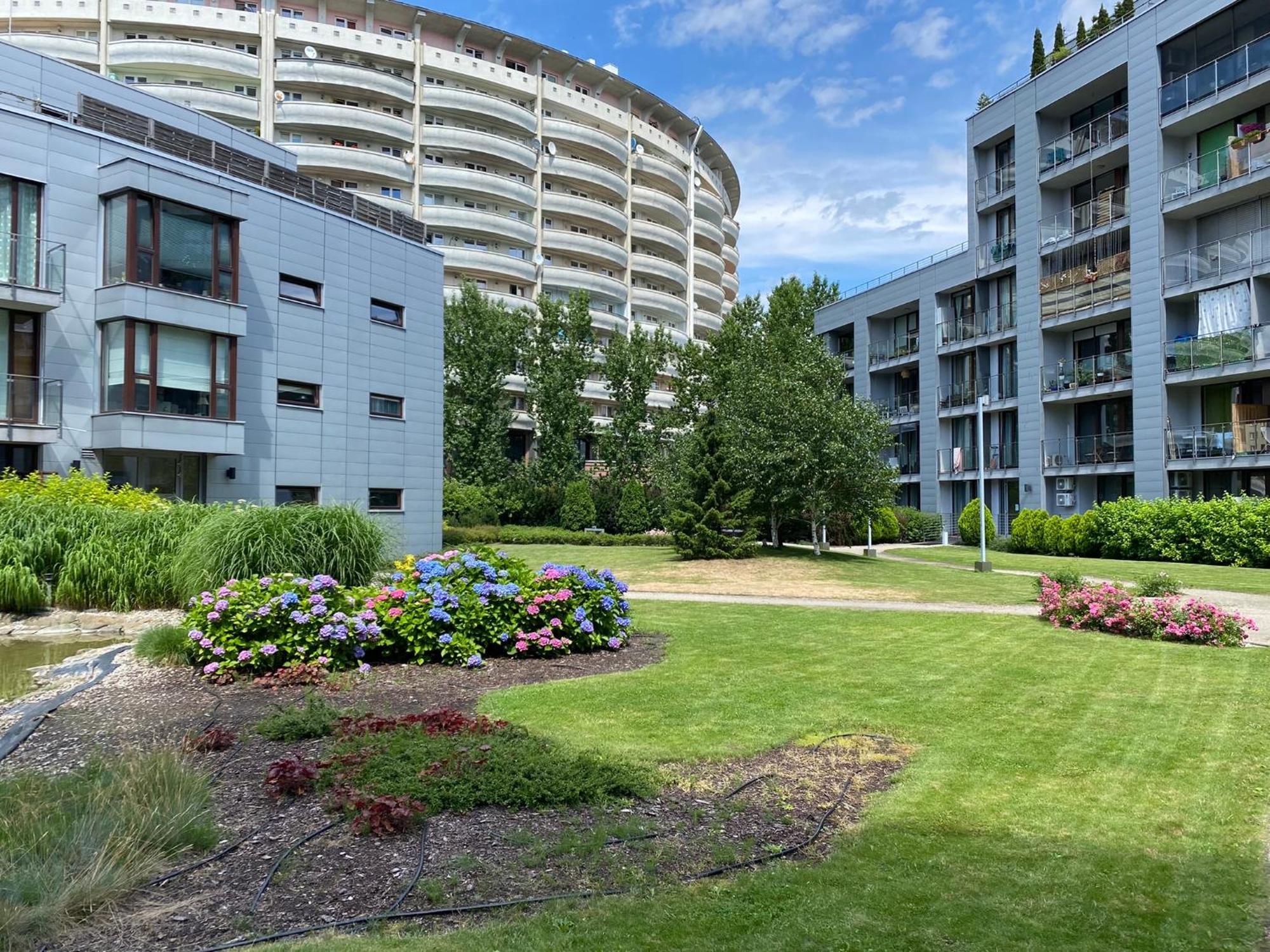 Two Rooms Apartment Triton Park Βαρσοβία Εξωτερικό φωτογραφία